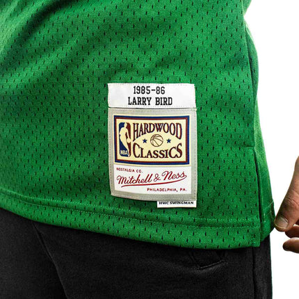 Mitchell & Ness Boston Celtics NBA Larry Bird #33 1985-86 Swingman Jersey Trikot SMJYGS18142-BCEKYGN85LBI-
